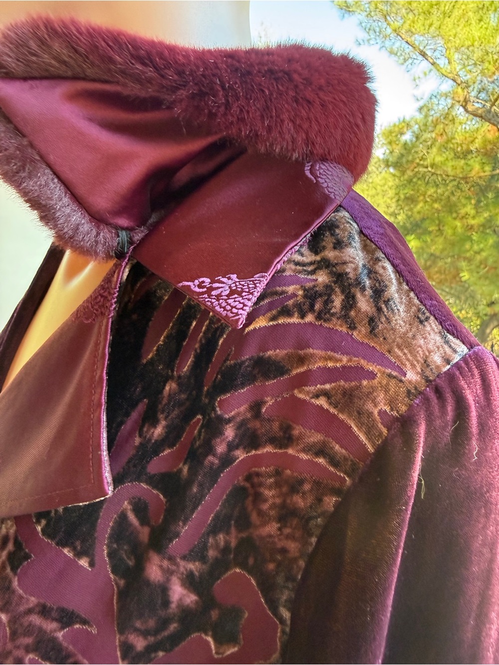 Soft Surrounding jacket velvet burn out-removable fur- plum burgundy patchwork S - Picture 16 of 17